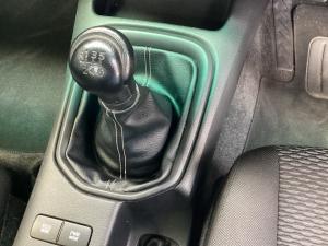 Toyota Hilux 2.4GD-6 SRX - Image 9