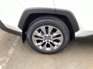 Toyota RAV4 2.0 VX - Image 19