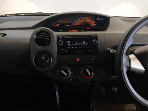 Toyota Etios hatch 1.5 Sprint - Image 13