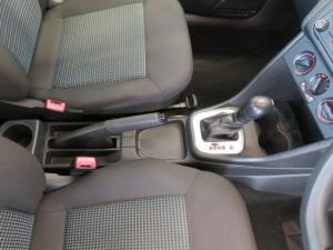 Volkswagen Polo Vivo 1.6 Comfortline TIP - Image 15