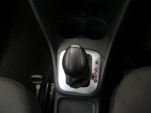 Volkswagen Polo Vivo 1.6 Comfortline TIP - Image 16