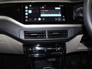 Volkswagen Polo 1.6 - Image 11