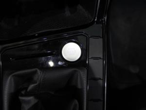 Volkswagen Polo 1.6 - Image 22