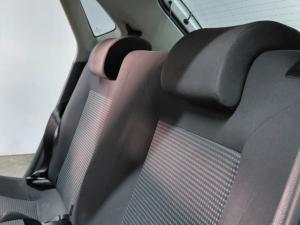 Volkswagen Polo Vivo 1.4 Comfortline - Image 13