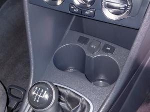 Volkswagen Polo Vivo 1.6 Style - Image 10