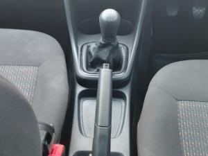 Volkswagen Polo Vivo 1.4 Trendline - Image 13