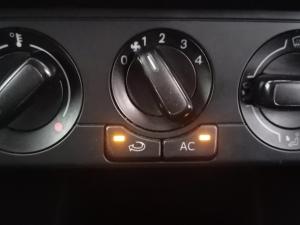 Volkswagen Polo Vivo 1.4 Trendline - Image 15
