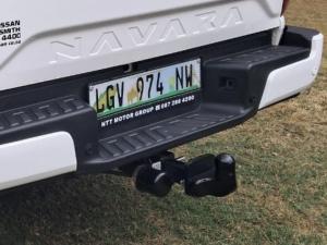 Nissan Navara 2.5DDTI LE/LE Plus automatic D/C - Image 9