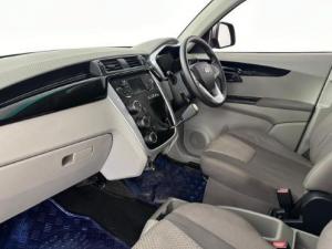 Mahindra KUV 100 1.2 K6+ - Image 3
