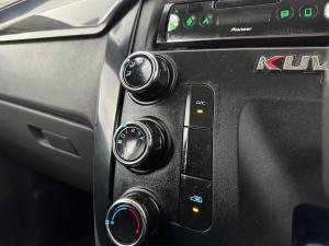 Mahindra KUV 100 1.2 K2+ NXT - Image 19