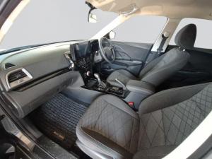 Mahindra XUV3XO 1.2T MX2 automatic - Image 3