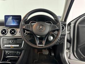 Mercedes-Benz GLA 200 automatic - Image 20