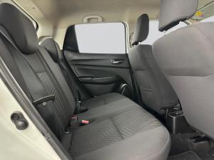 Suzuki Swift 1.2 GL AMT - Image 17