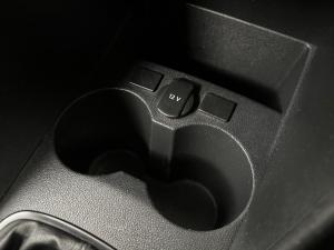 Volkswagen Polo Vivo 1.4 Comfortline - Image 6