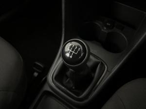 Volkswagen Polo Vivo 1.4 Comfortline - Image 9