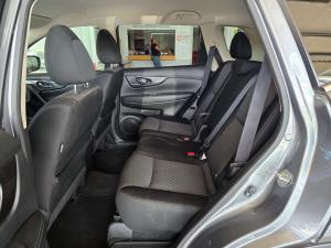 Nissan X Trail 2.5 Acenta 4X4 CVT - Image 12