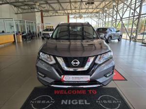 Nissan X Trail 2.5 Acenta 4X4 CVT - Image 2