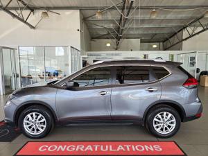 Nissan X Trail 2.5 Acenta 4X4 CVT - Image 3