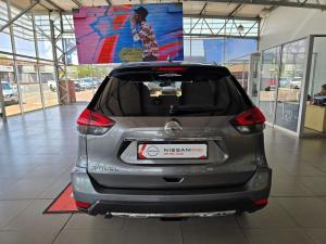 Nissan X Trail 2.5 Acenta 4X4 CVT - Image 4