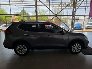 Nissan X Trail 2.5 Acenta 4X4 CVT - Image 6