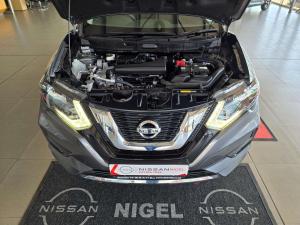 Nissan X Trail 2.5 Acenta 4X4 CVT - Image 9
