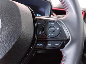 Toyota Corolla Cross 1.8 Hybrid GR-Sport - Image 11