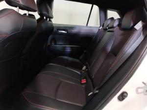 Toyota Corolla Cross 1.8 Hybrid GR-Sport - Image 15