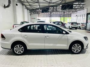Volkswagen Polo sedan 1.6 Comfortline auto - Image 11