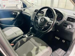 Volkswagen Polo sedan 1.6 Comfortline auto - Image 7