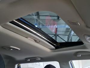 Mahindra XUV 3XO 1.2T AX5 manual - Image 15