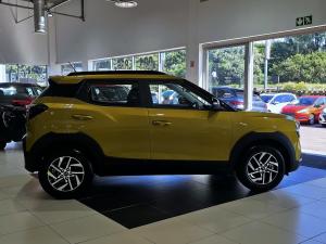 Mahindra XUV 3XO 1.2T AX5 manual - Image 19