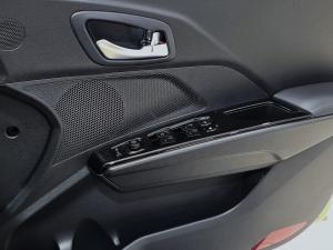 Mahindra XUV 3XO 1.2T AX5 manual - Image 29