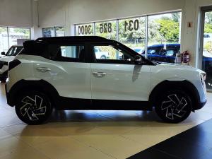 Mahindra XUV 3XO 1.2T AX7L - Image 14