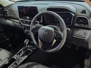 Mahindra XUV 3XO 1.2T AX7L - Image 21