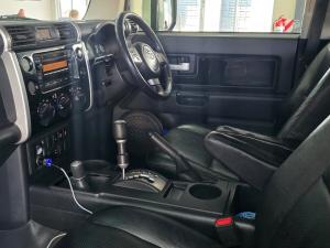 Toyota FJ Cruiser FJ Cruiser - Image 12