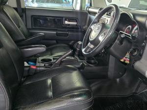 Toyota FJ Cruiser FJ Cruiser - Image 8