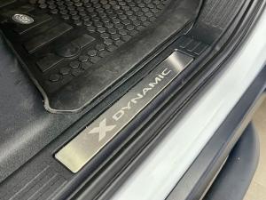 Land Rover Defender 110 D300 X-Dynamic HSE - Image 10