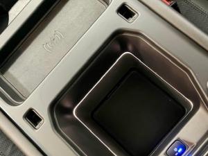 Land Rover Defender 110 D300 X-Dynamic HSE - Image 12