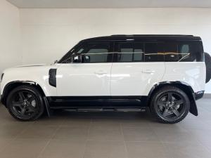Land Rover Defender 110 D300 X-Dynamic HSE - Image 2