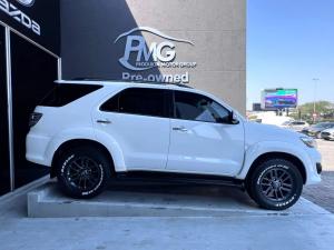 Toyota Fortuner 3.0D-4D 4x4 Ltd edition - Image 3