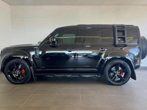 Land Rover Defender 110 D300 X - Image 2