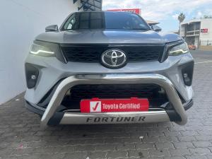 Toyota Fortuner 2.4GD-6 manual - Image 4
