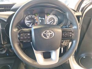 Toyota Hilux 2.4GD-6 double cab 4x4 Raider auto - Image 8