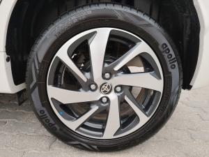 Toyota Starlet 1.5 XS auto - Image 18