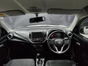 Toyota Vitz 1.0 XR manual - Image 6