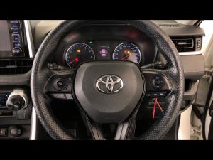 Toyota RAV4 2.0 GX - Image 8