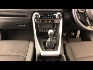 Toyota RAV4 2.0 GX - Image 15