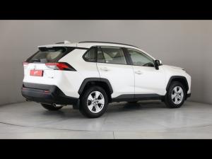 Toyota RAV4 2.0 GX - Image 2
