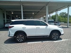 Toyota Fortuner 2.4GD-6 auto - Image 3