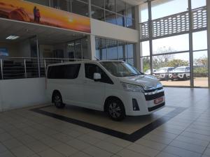 Toyota Quantum 2.8 LWB bus 11-seater GL - Image 1